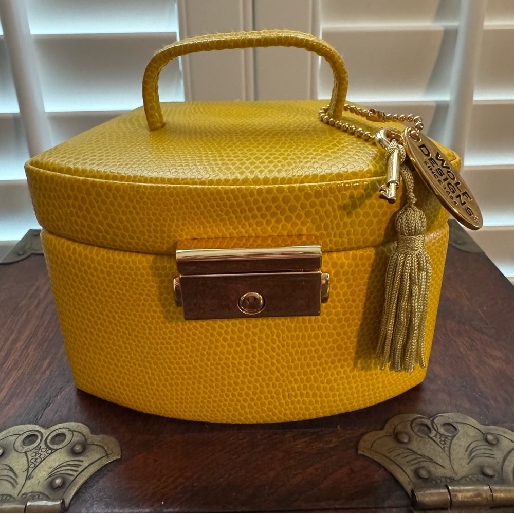Wolf Designs Yellow Jewelry Box w Mirror & Key | Travel Case
